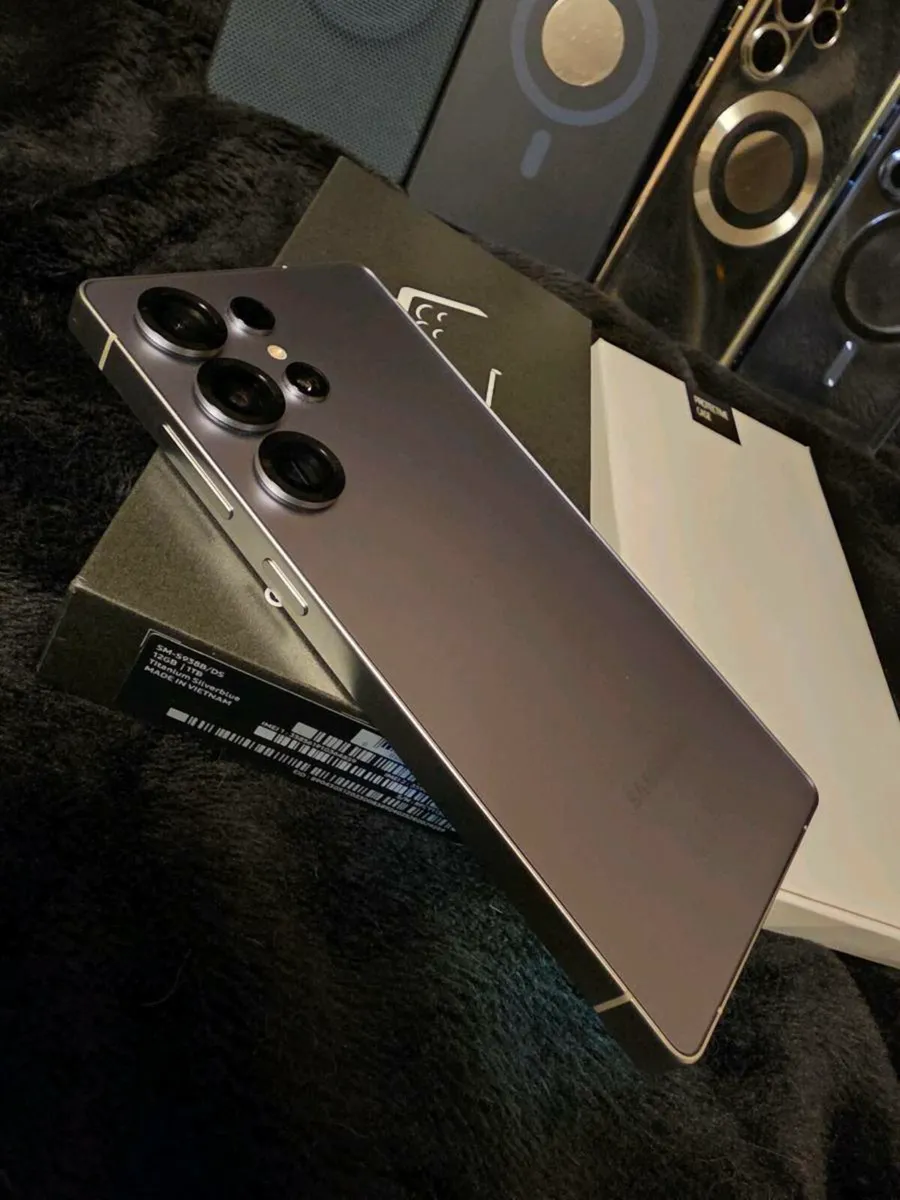 Samsung Galaxy s25 ultra 1TB UK model - Image 3