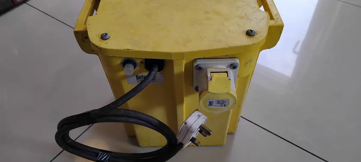 5Kva 32 Amp Transformer 110v - Image 1