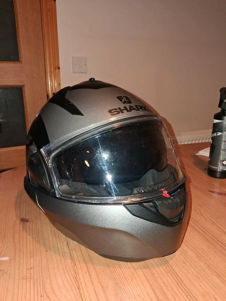 Motorcycle gear - Image 4