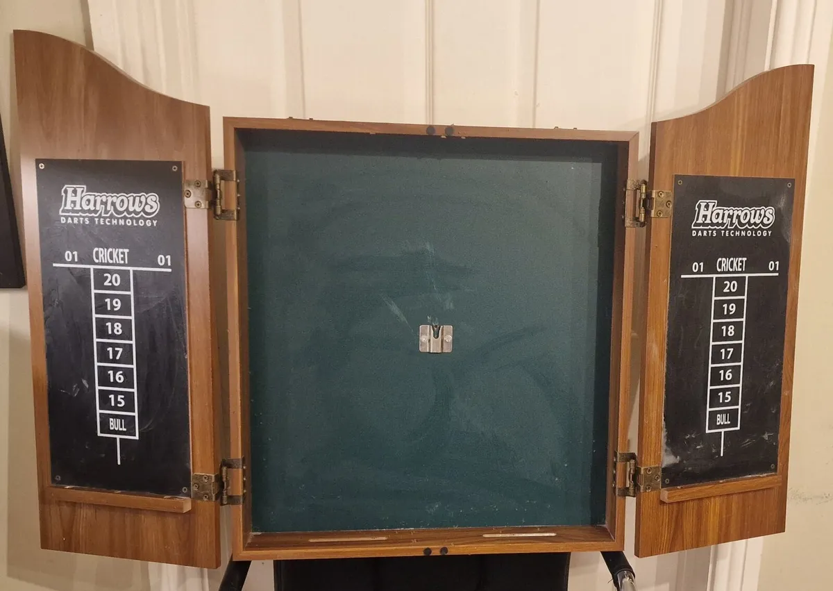 Harrows Dartboard Cabinet - Image 1