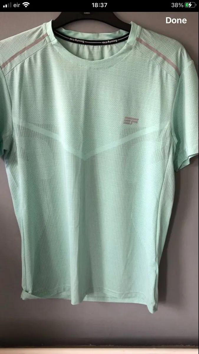 Mens new teeshirt size S €5 - Image 3