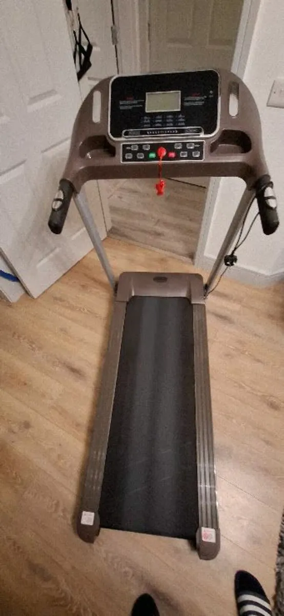 Treadmill - Image 1