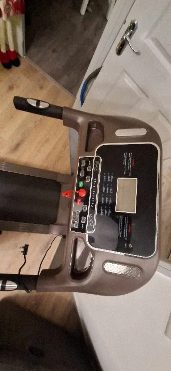 Treadmill - Image 2