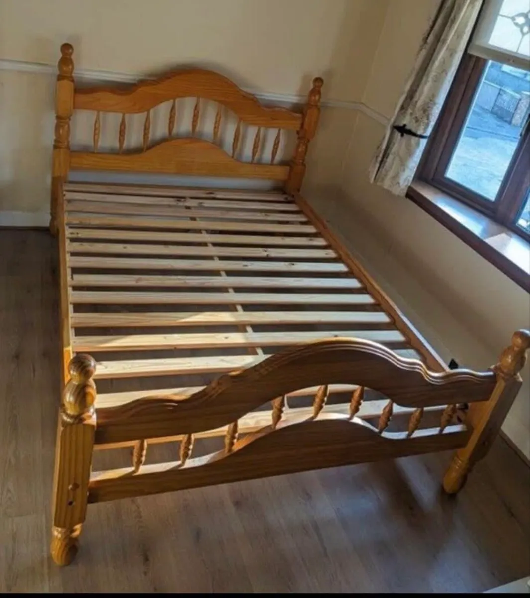 Double bed frame + mattress (4,6ft) - Image 2