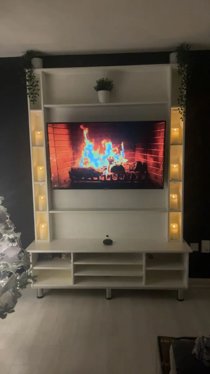 Media wall unit - Image 2