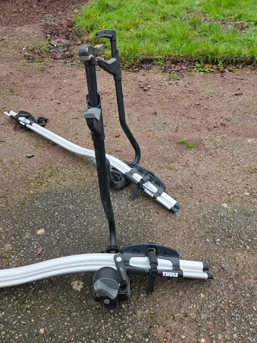 Thule roof bike carriers x 2 - Image 2