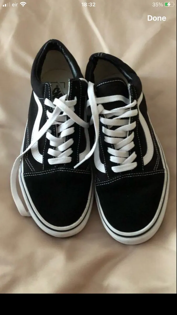 Mens new trainers size 8 €30 - Image 1