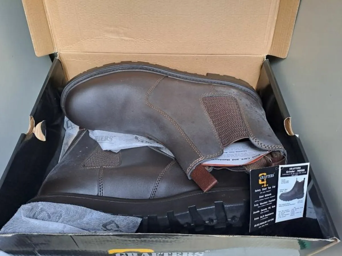Grafters Safety boots size 16 - Image 4