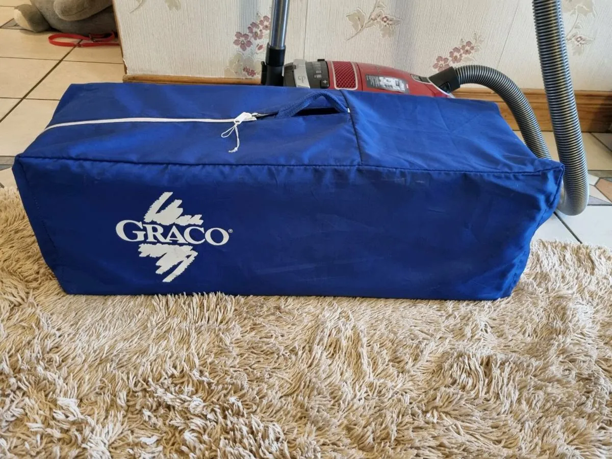 GRACO TRAVEL PEN WITH BABYDEN MATTRESS - Image 4