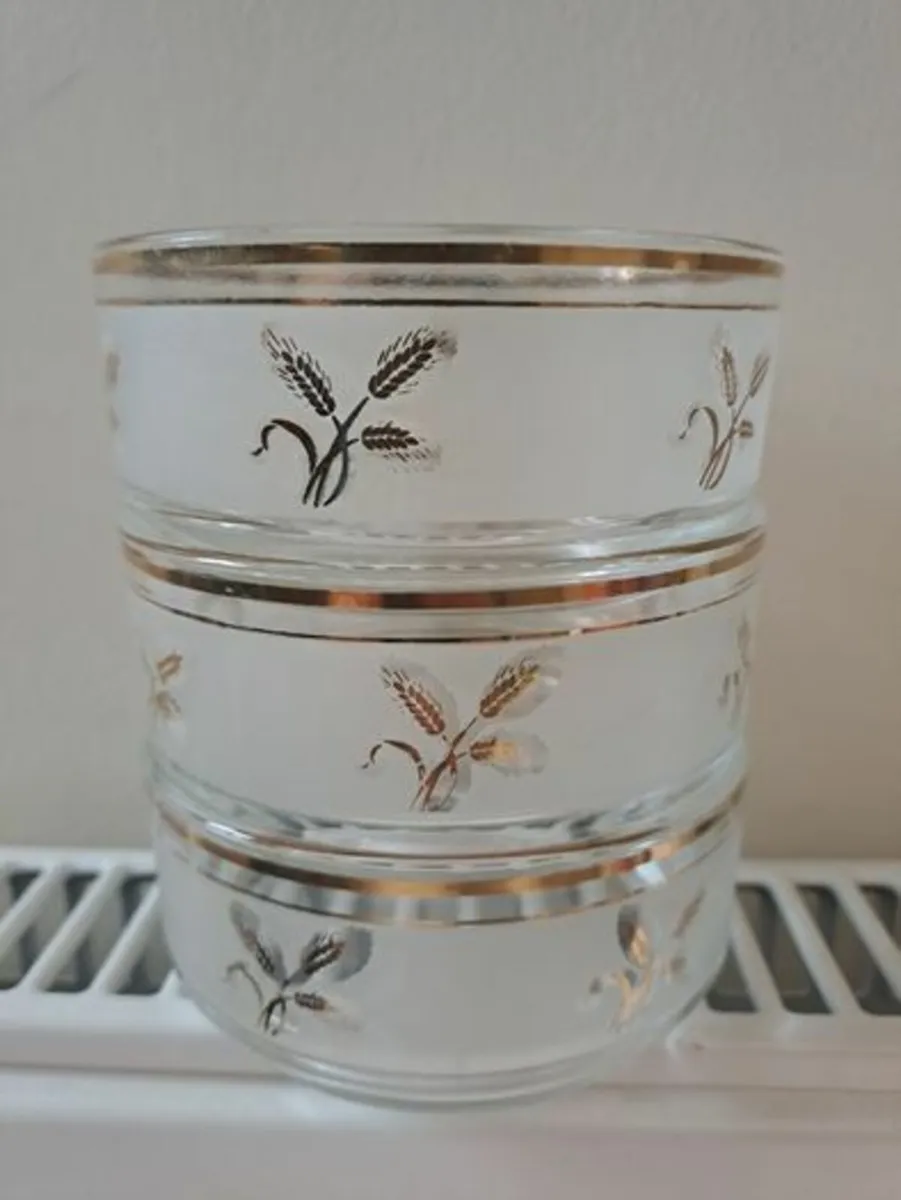 3 Italian Glass bowls 1980s - Image 1