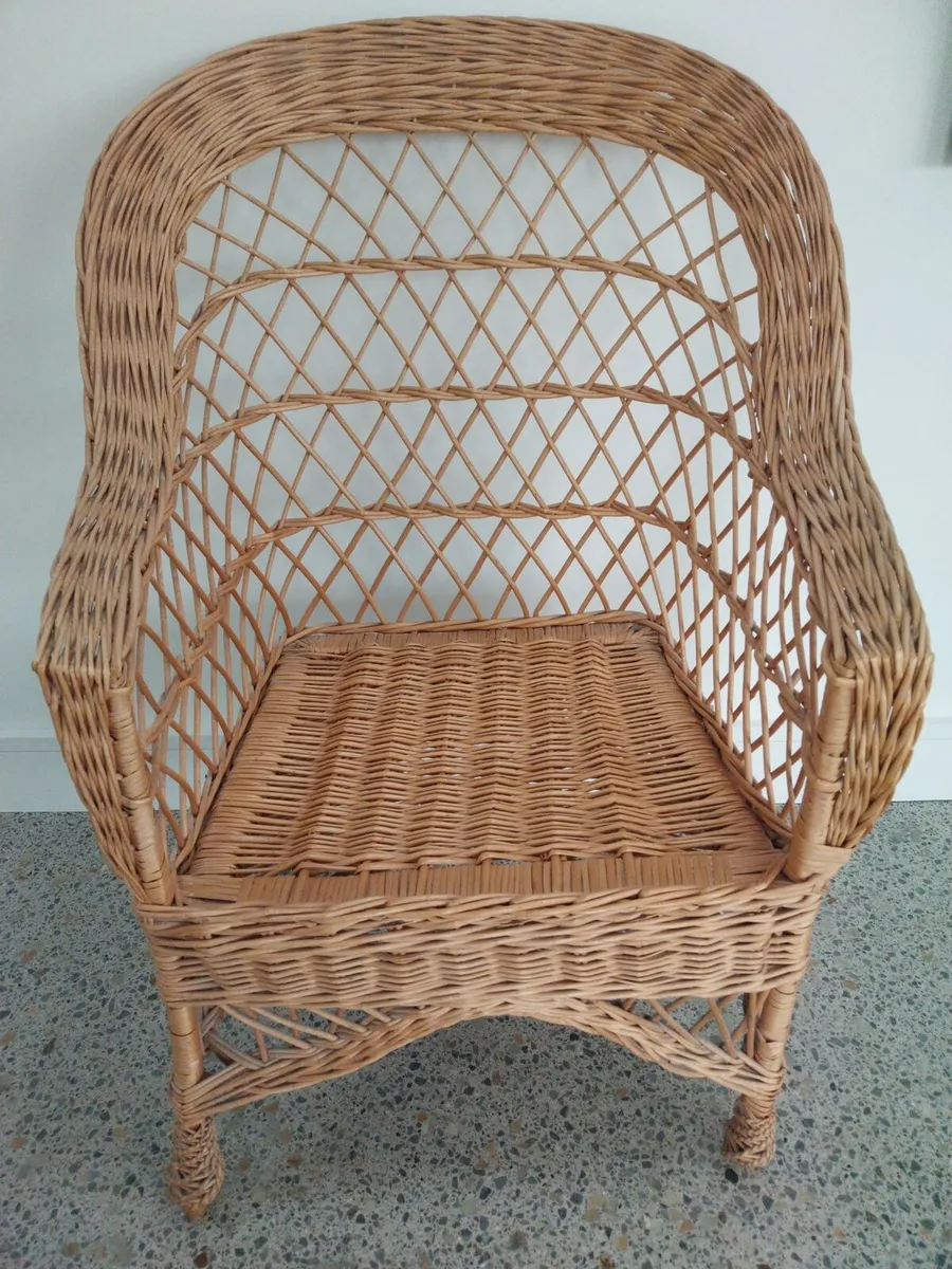 Vintage Wicker Chair - Image 1