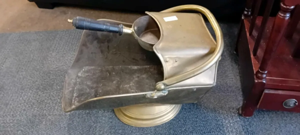 Antique Brass Coal Scuttle And Shocel
