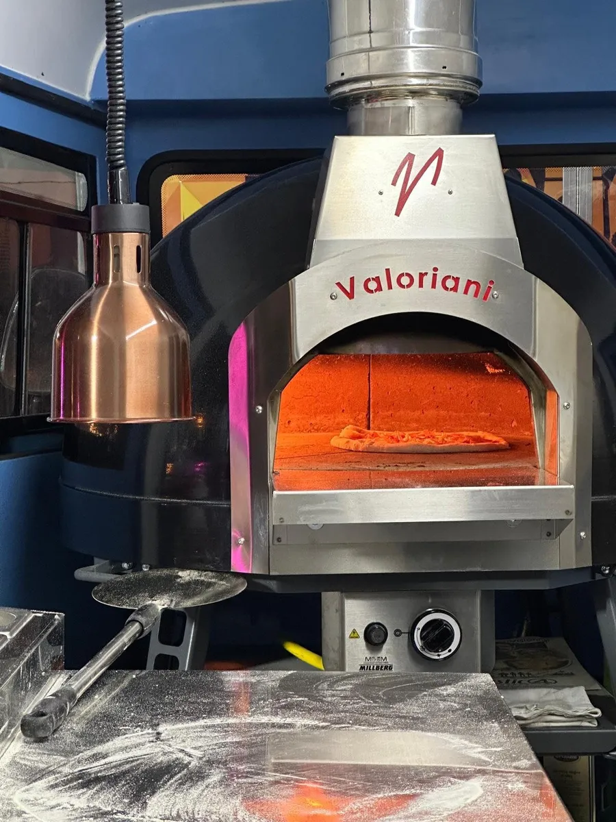 Fully Equipped Vintage Citroën HY Pizza Food Truck - Image 2