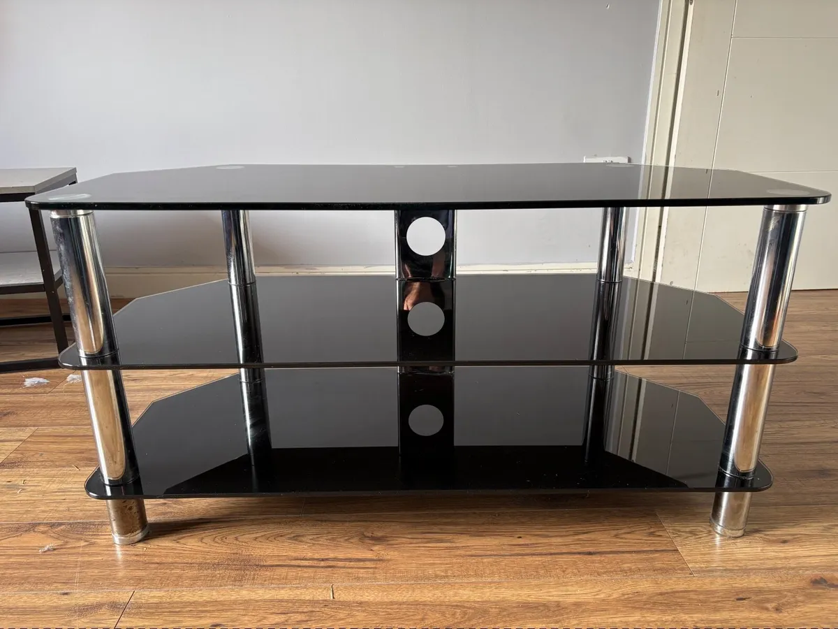 Tv stand - Image 1