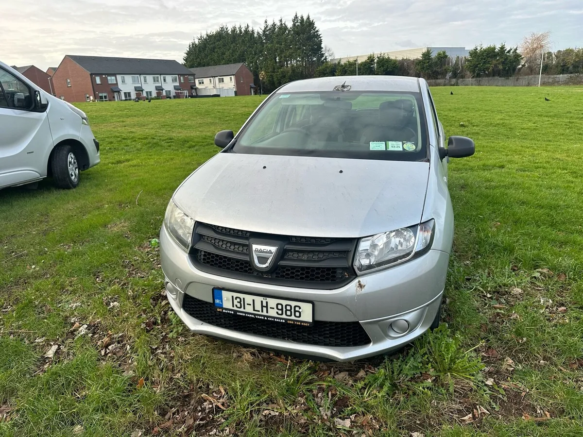 13 Dacia Sandero - Image 1