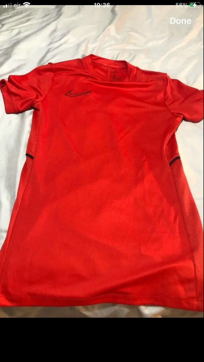 Boys Nike teeshirt size XS €5 - Image 1