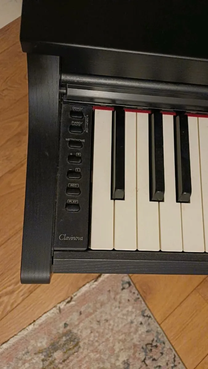 Yamaha Piano CLP 525 - Image 3