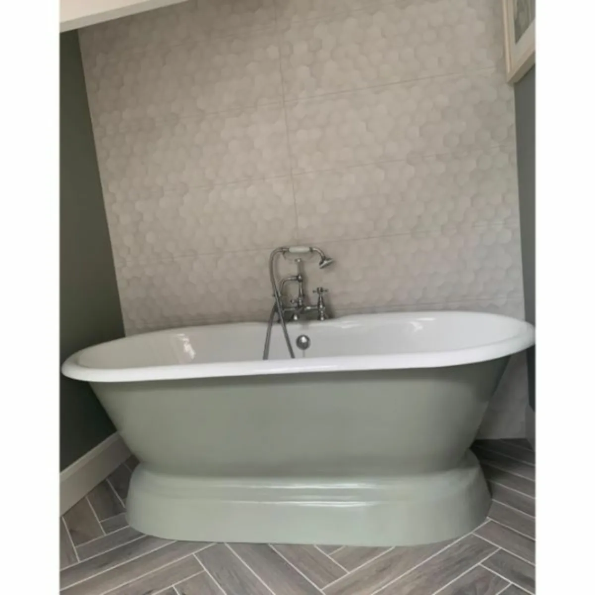 Chaumont Double Ended Plinth Bath Cast Iron Bath - Image 1