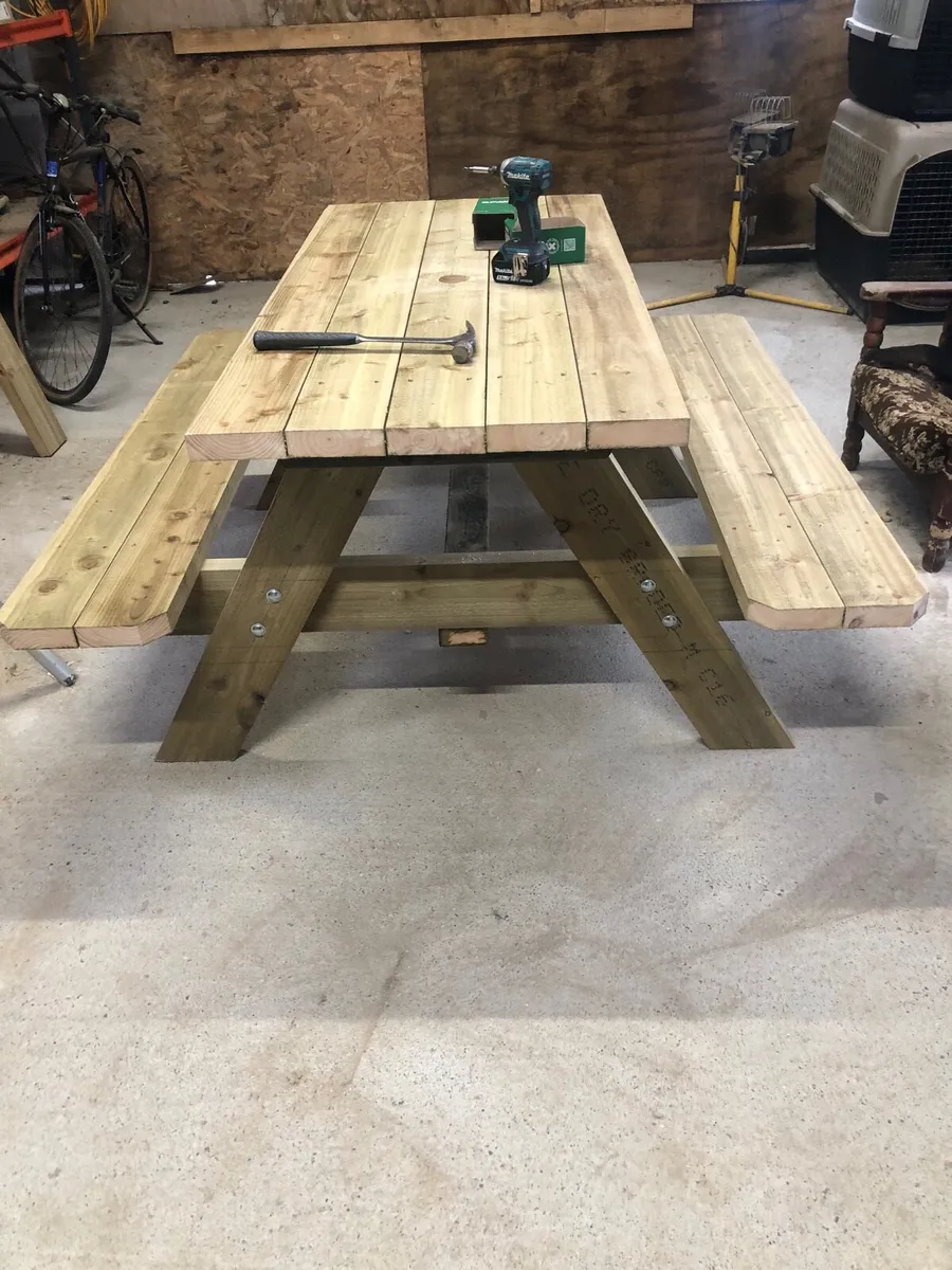 Picnic table and wheelchair accessible benches - Image 1