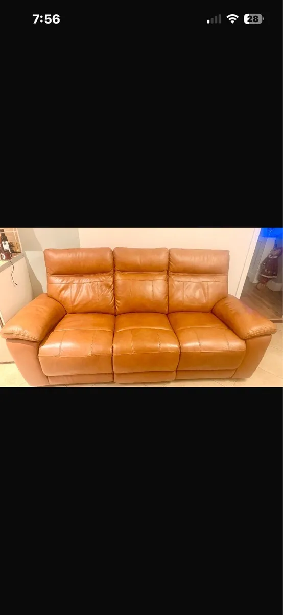 3 Seater Leather Recliner - Image 2