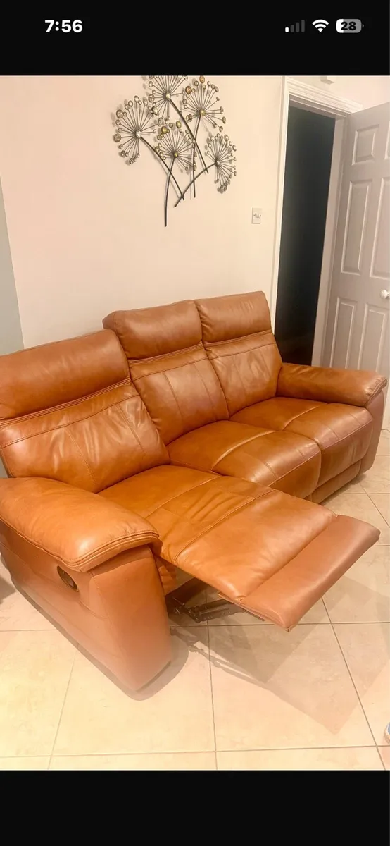 3 Seater Leather Recliner - Image 3