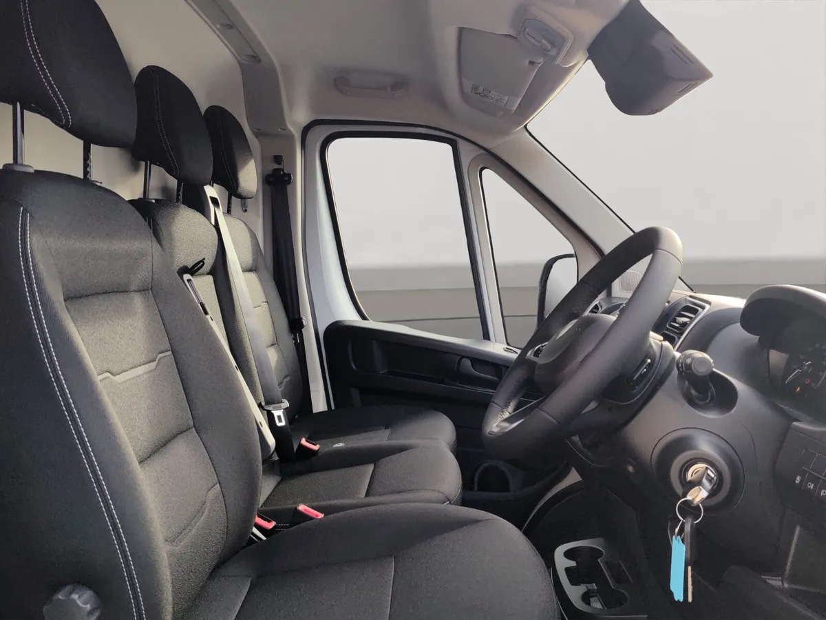 PEUGEOT Boxer 2.2 hdi 140 bhp L3H2 - Image 3