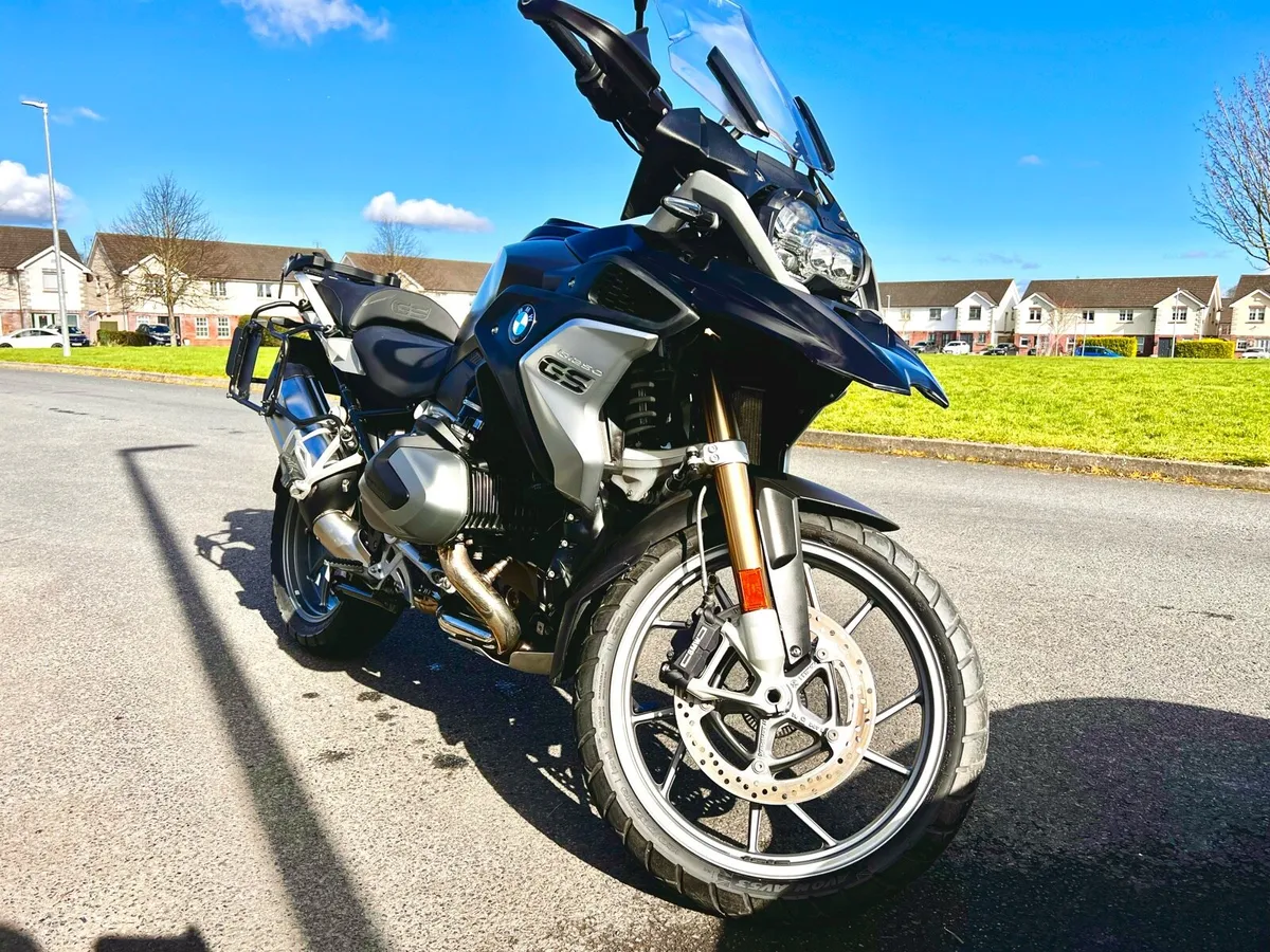 BMW R1250GS - Image 1