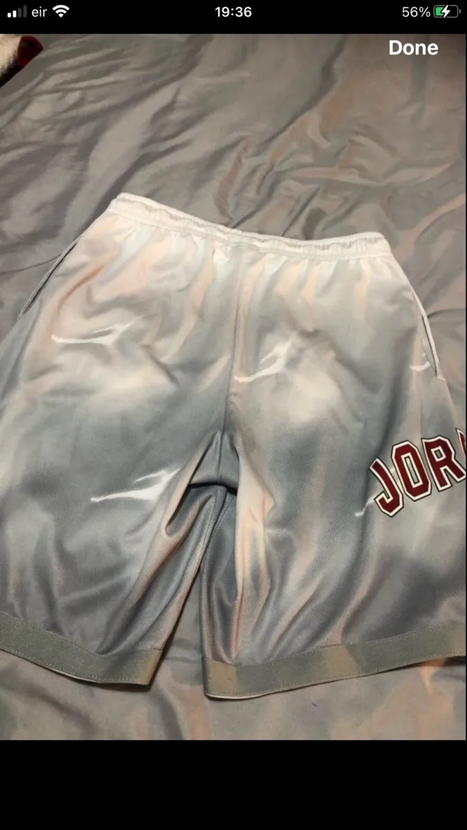 Boys Jordan Nike shirts age 13/14 €5 - Image 2