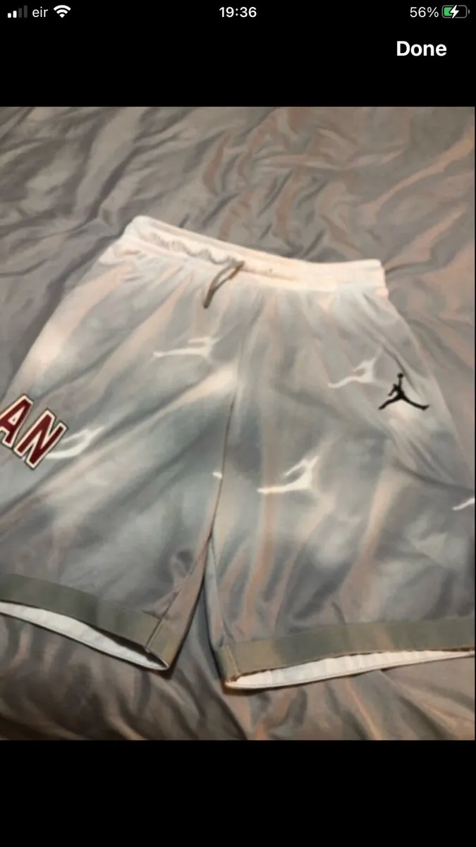 Boys Jordan Nike shirts age 13/14 €5 - Image 4