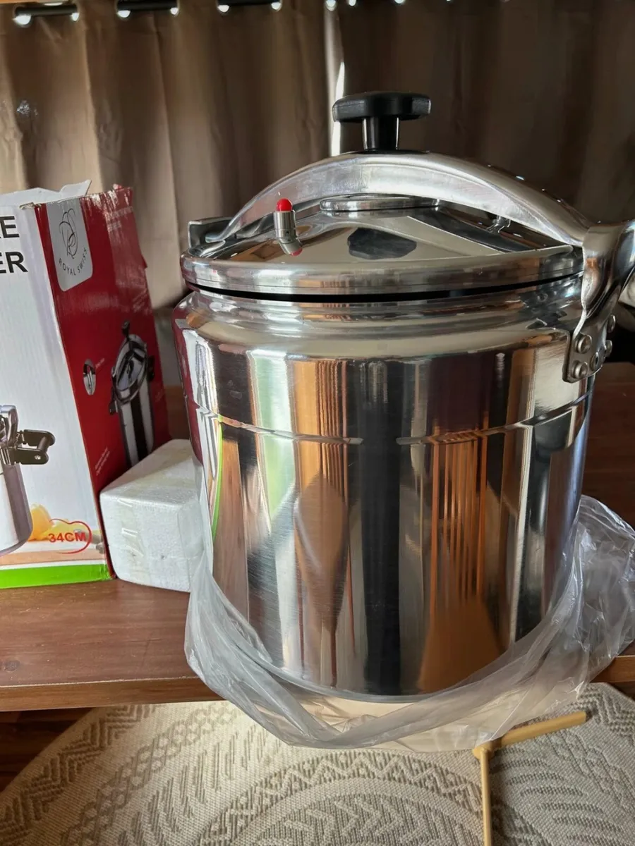 Pressure cooker 30 Litre - Image 1