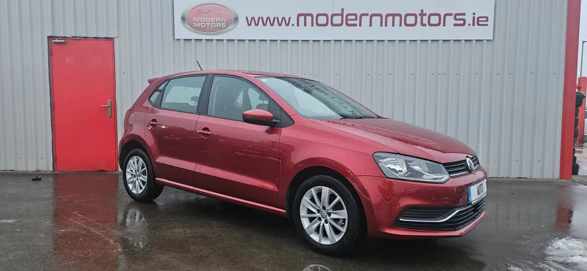 Volkswagen Polo auto 1.2 comfort very low kms - Image 1