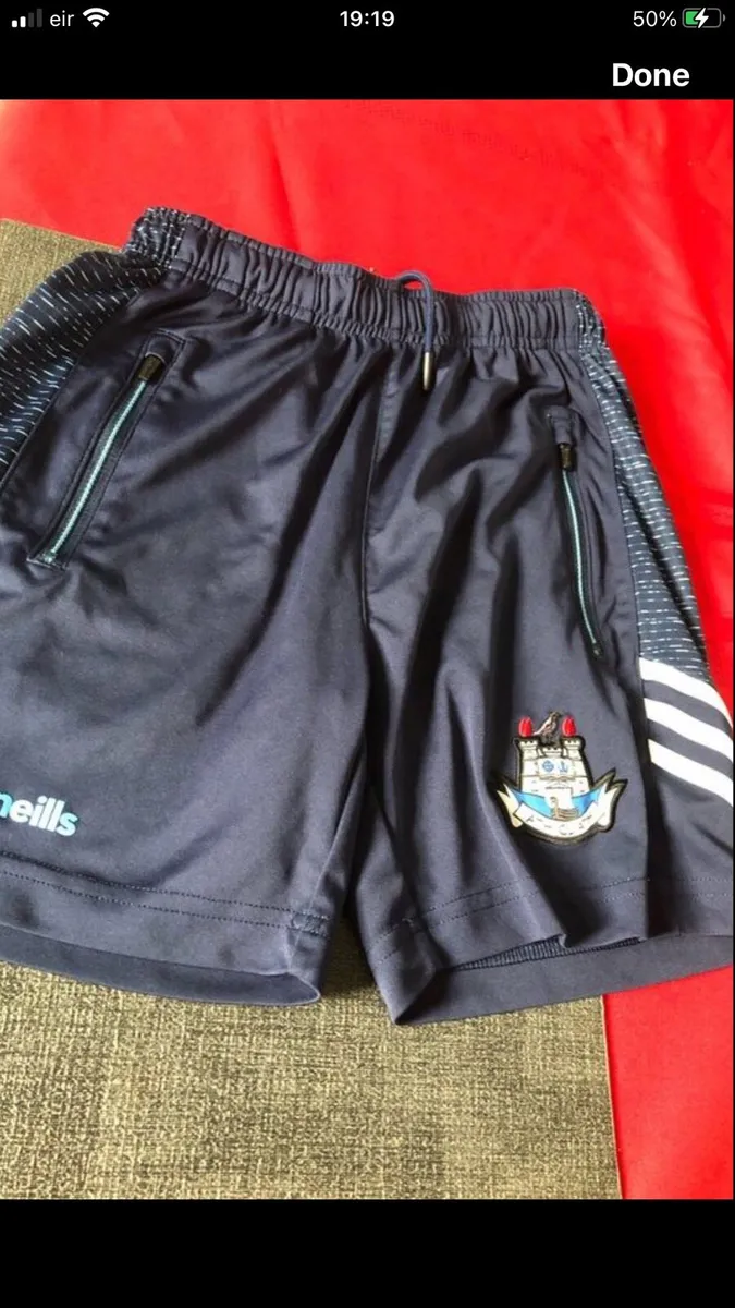 Boys dublin shorts age 9/10 €5 - Image 4