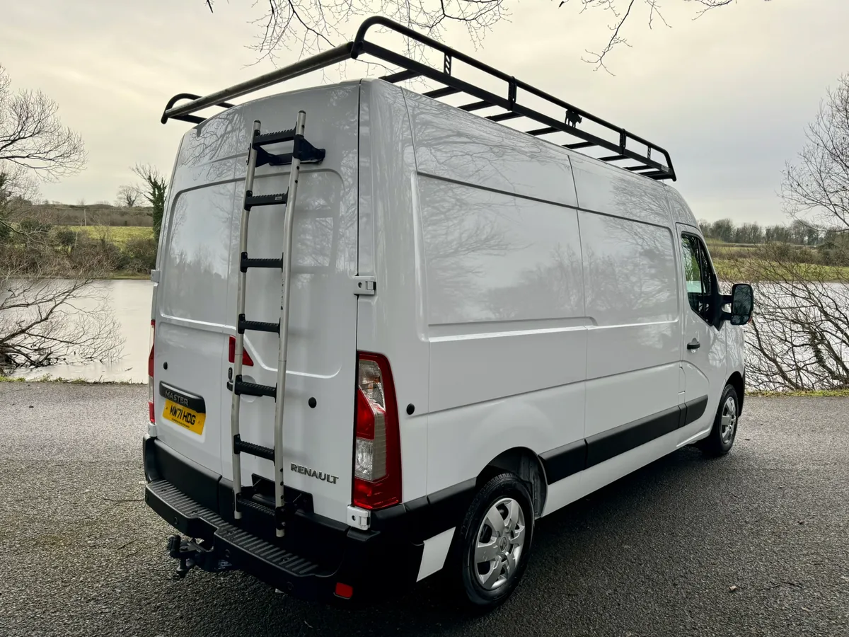 Late 2021 Renault Master Business 150BHP VRT€250 - Image 4