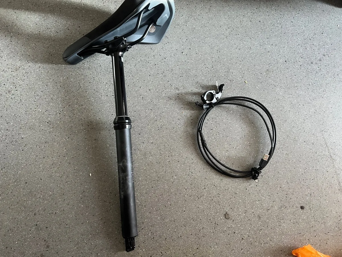 Mtb dropper post and saddle - Image 1