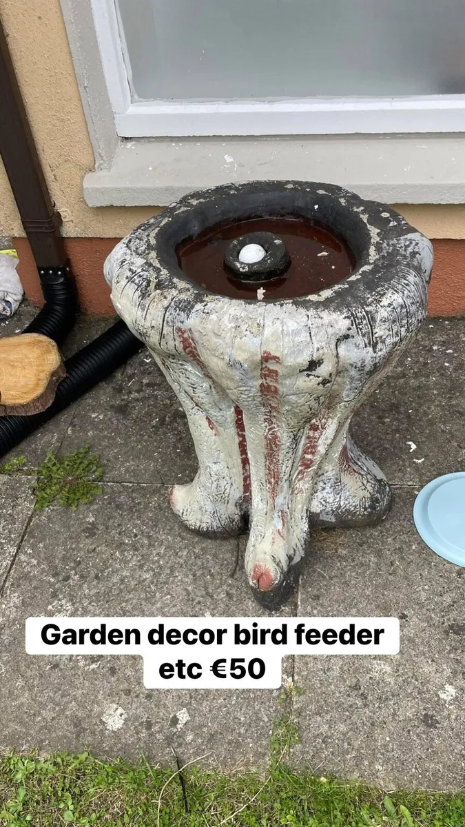 Concrete decor garden table or bird feeder