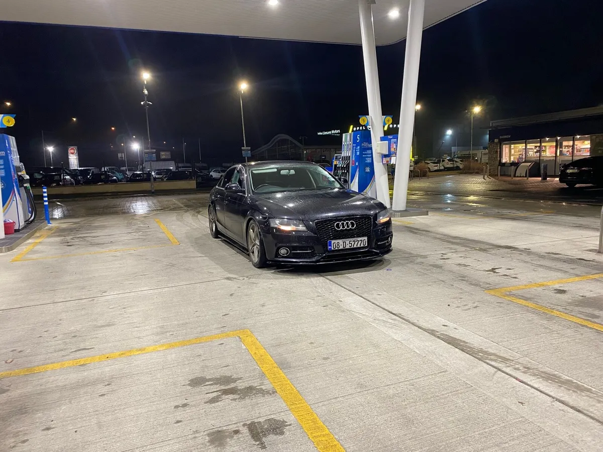 Audi A4 - Image 2