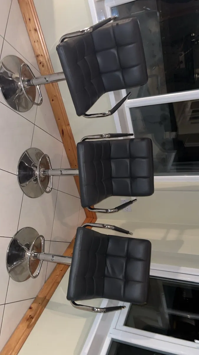 3 Grey leather Island Stools - Image 1