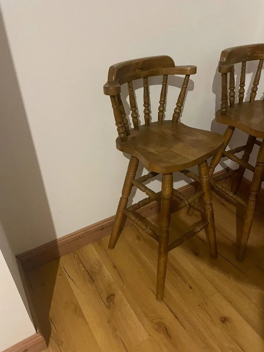 2 kitchen bar stools - Image 4