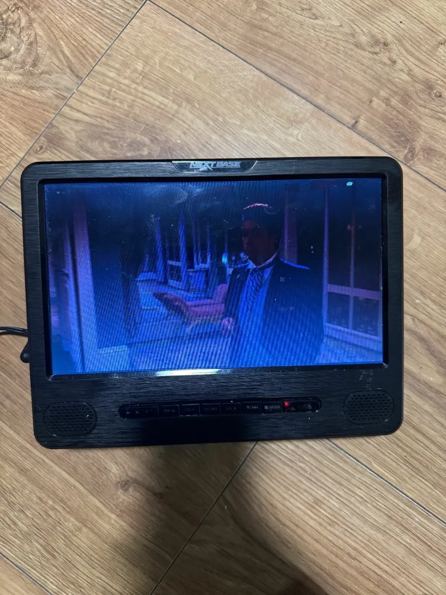 Portable Car DvD player - Image 2