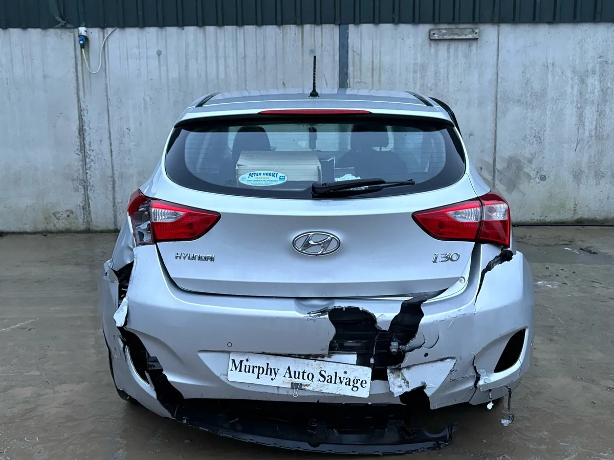 2015 Hyundai i30 parts - Image 3