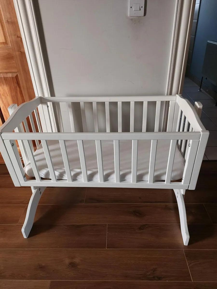 Swinging Crib and Mattress - Image 1
