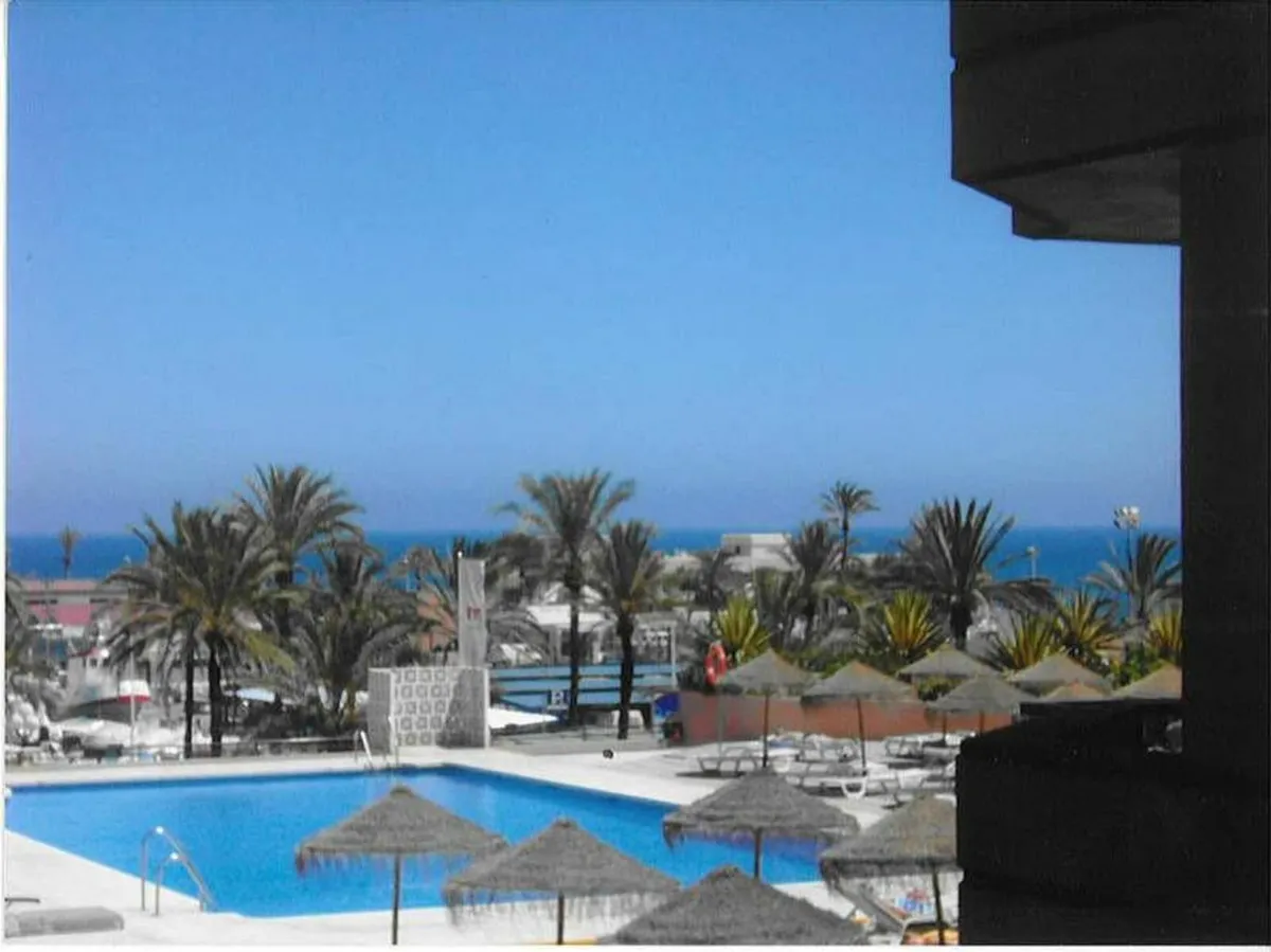 Fuengirola, Costa Del Sol - Holiday Rental Apt - Image 2