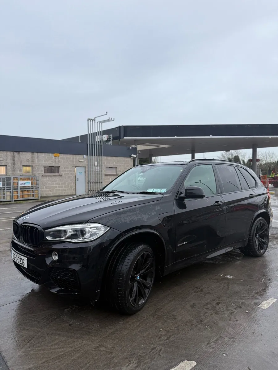 BMW X5 40e msport xdrive - Image 2