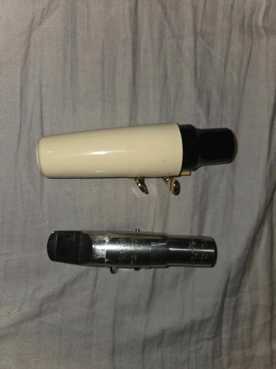 Yamaha Tenor saxophone - Image 3