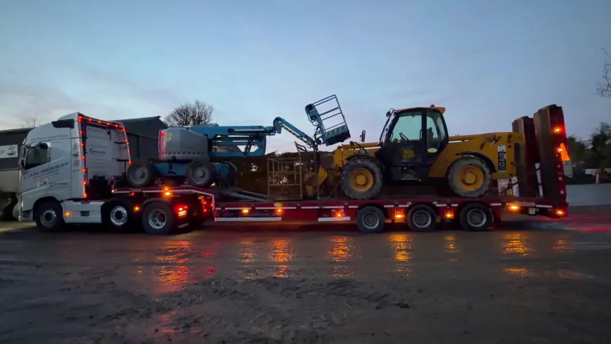 BOOMS AND HOISTS SELF DRIVE HIRE - Image 3