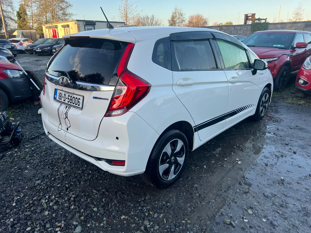 2018 Honda Fit Hybrid only 62 kms engine noisy - Image 4