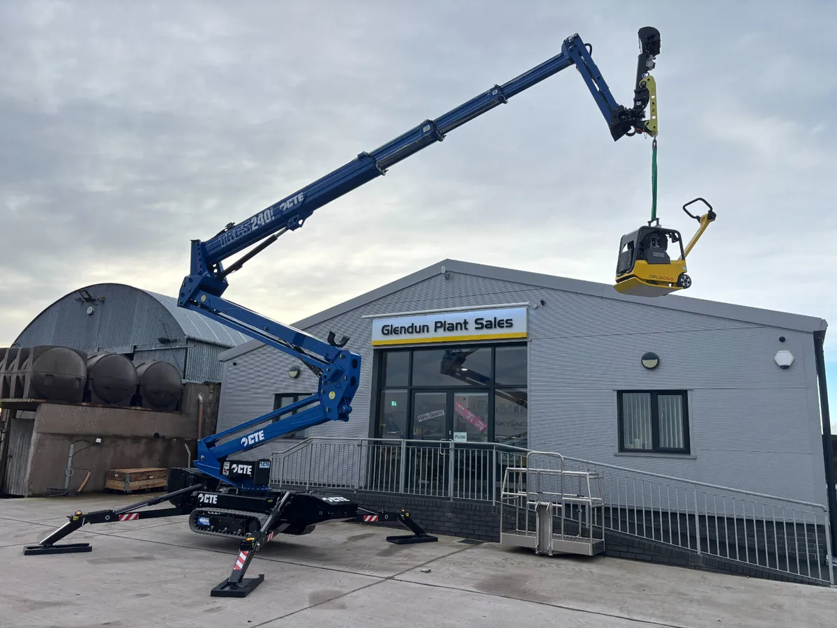 CTE T240 -  24m tracked spider cherrypicker - Image 2