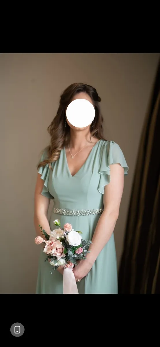 2 x Folkster Bridesmaid dresses (size M & XL) - Image 2