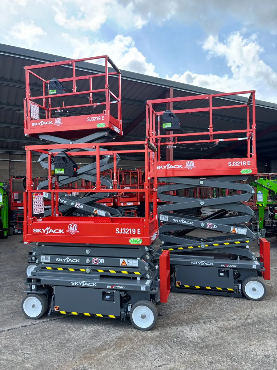 New Skyjack boom lifts and scissors in stock - Image 2