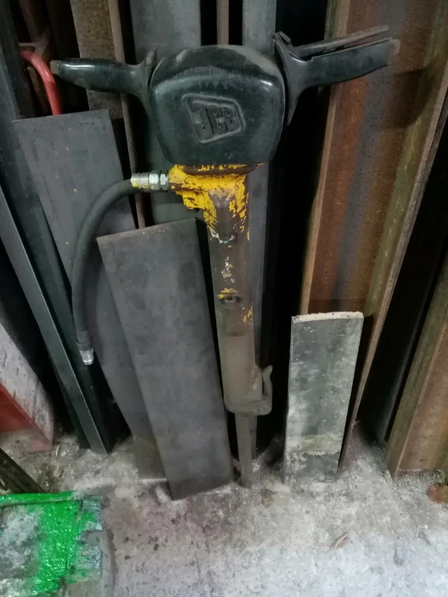 Jcb hydraulic breaker